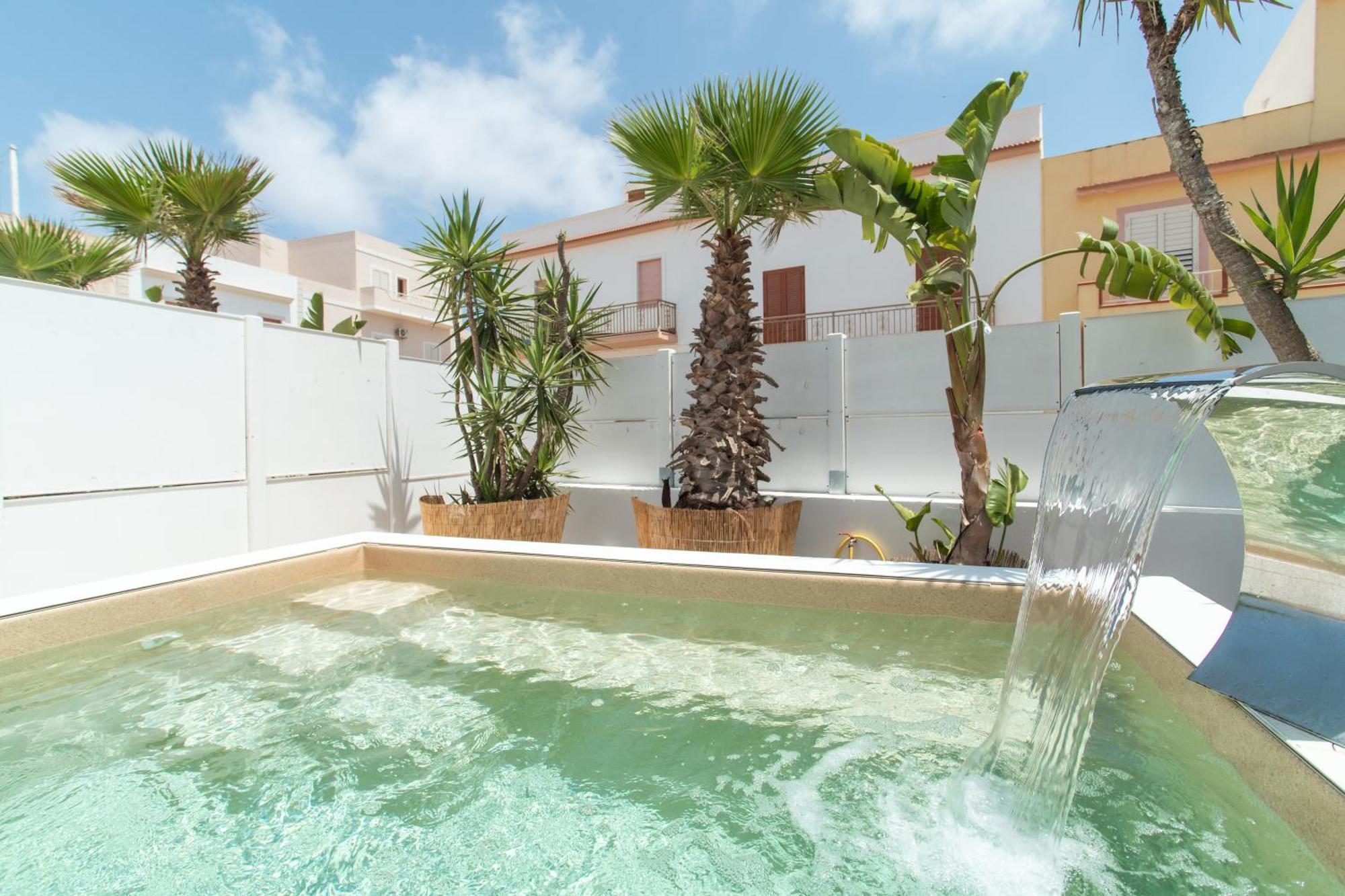 Le Grotte Hotel Lampedusa Buitenkant foto